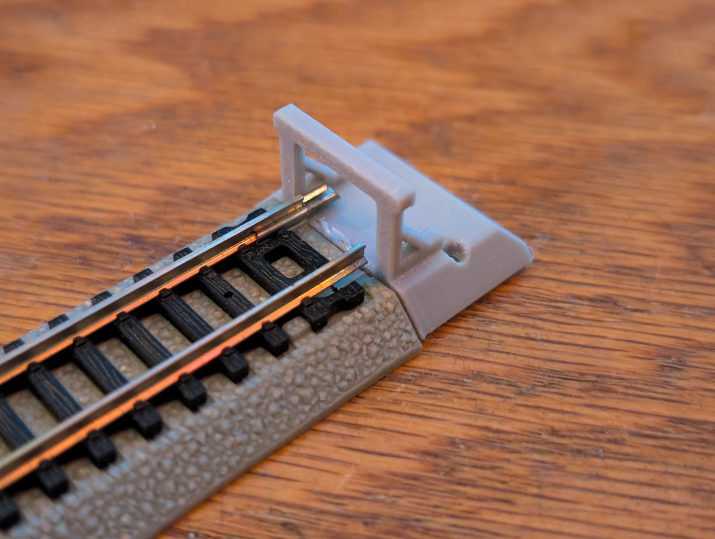 N Scale Buffers Endstop for Bachmann EZ Track