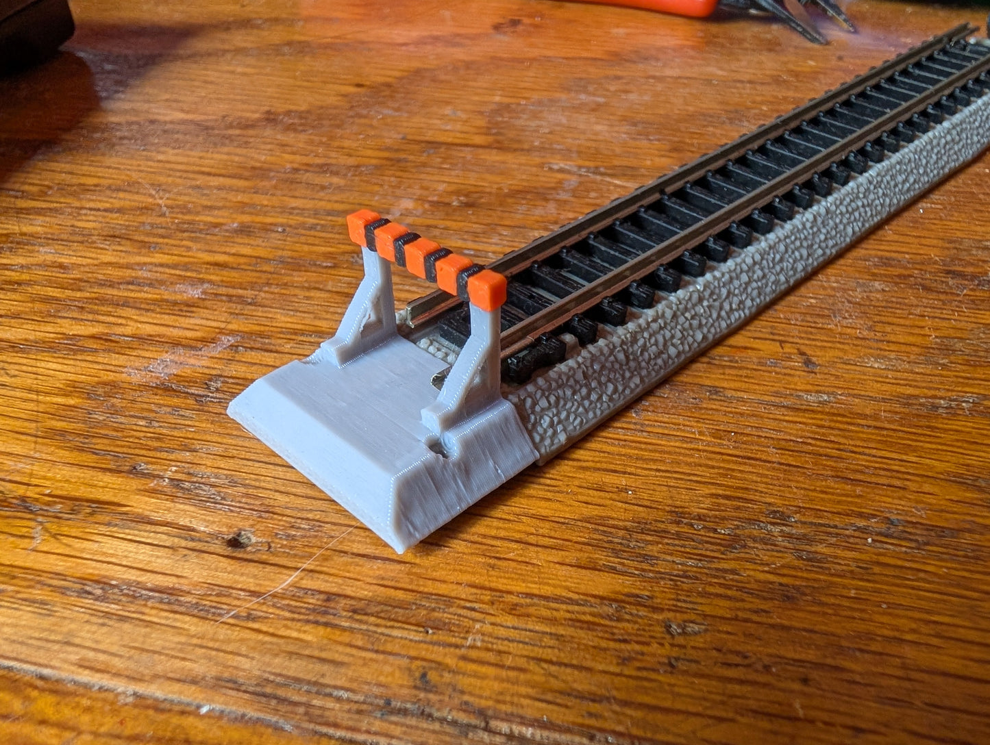 N Scale Buffers Endstop for Bachmann EZ Track